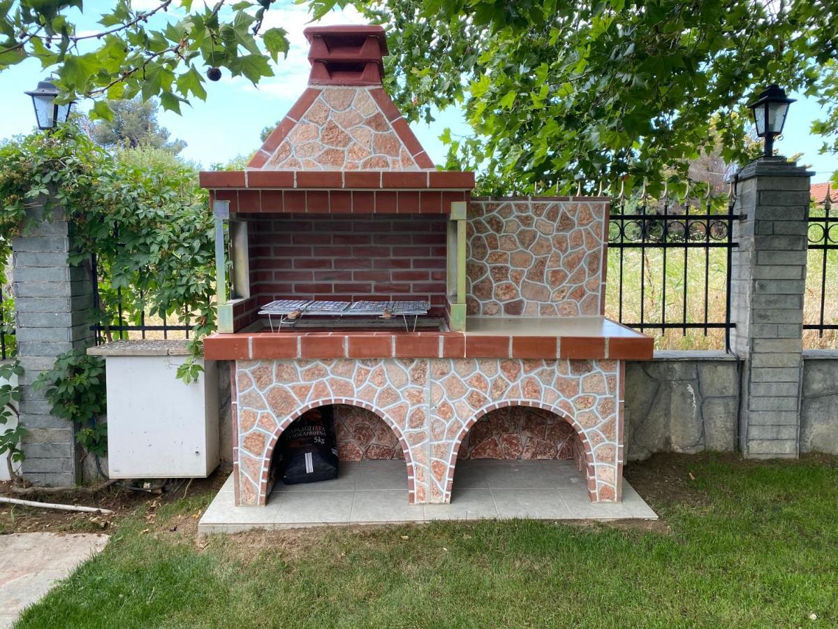 Beachfront Cottage Nea Triglia Экстерьер фото