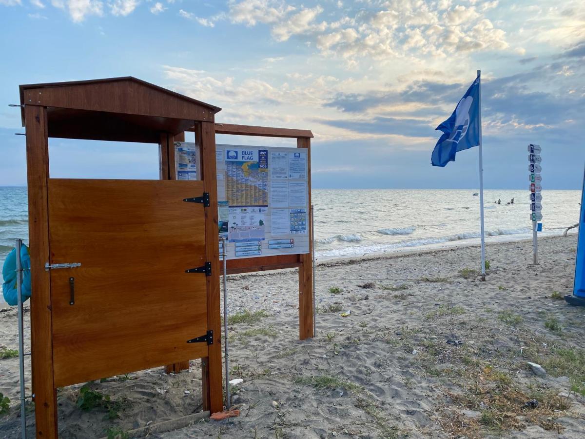 Beachfront Cottage Nea Triglia Экстерьер фото